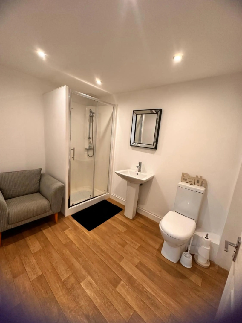 joe kelly buildings flat four sleeps 2