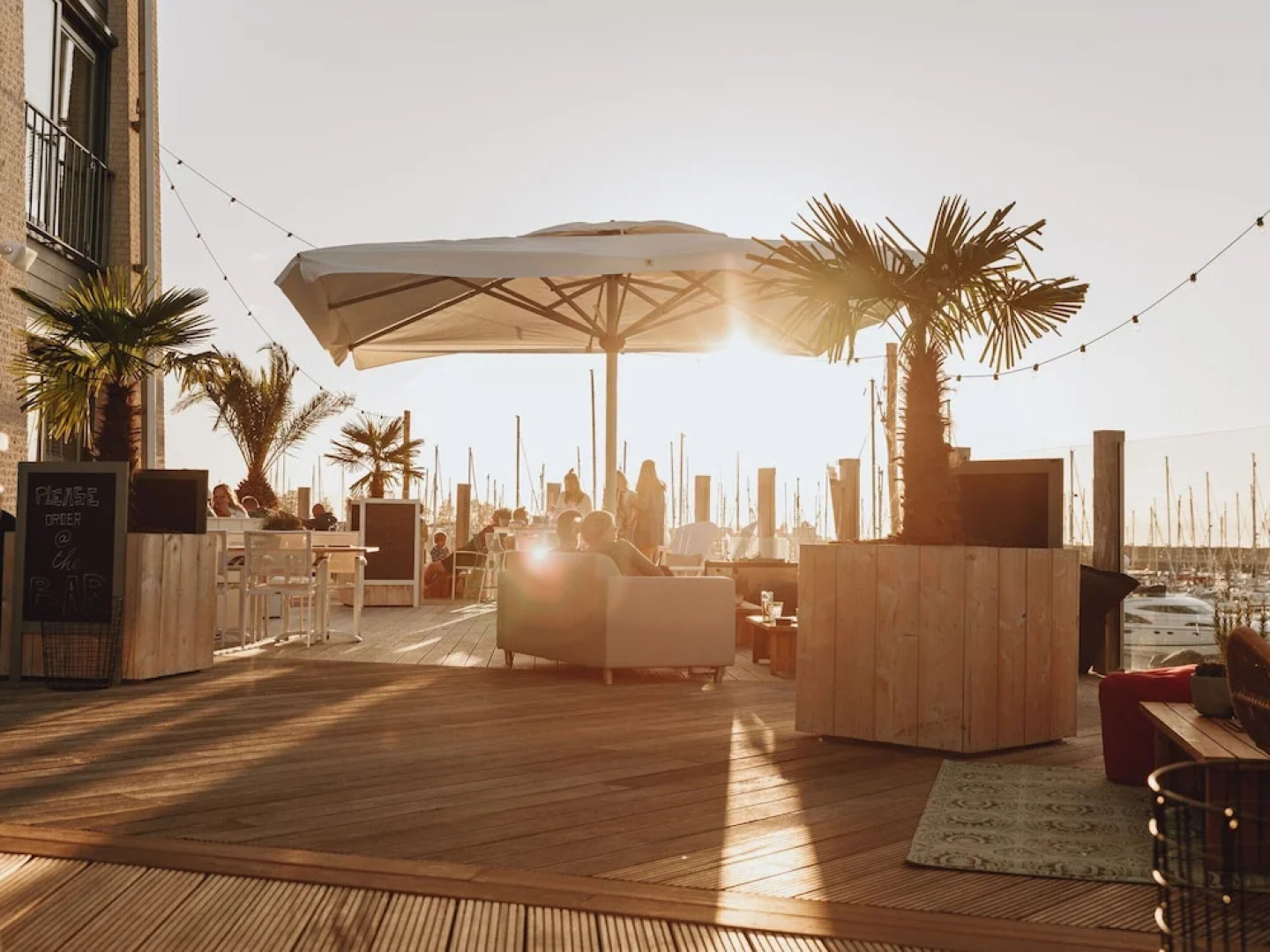 Restyled 2 Bathroom Holidayhome, sea Within Walking Distance