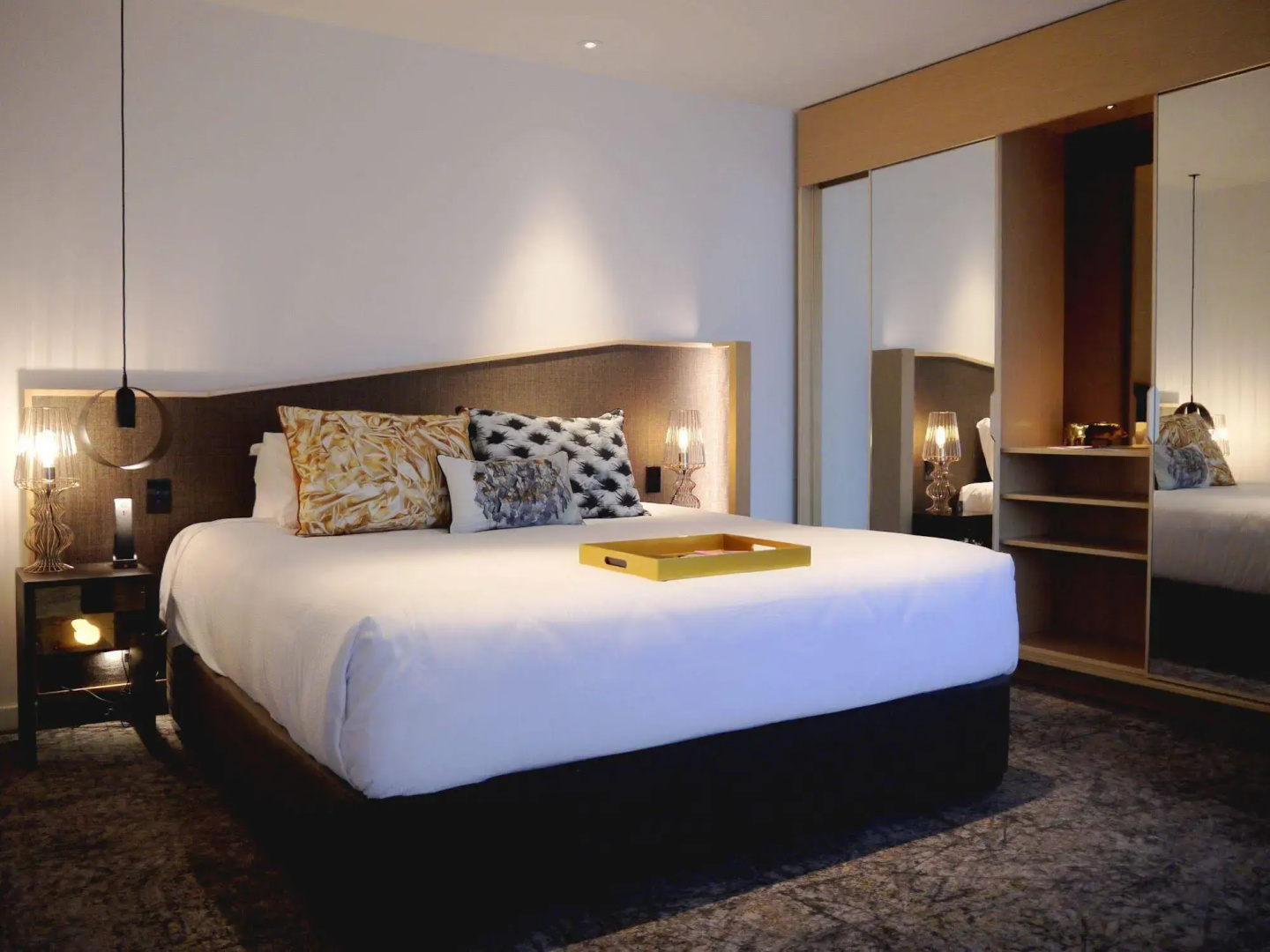 Museum Apartment Hotel, Independent Collection by EVT