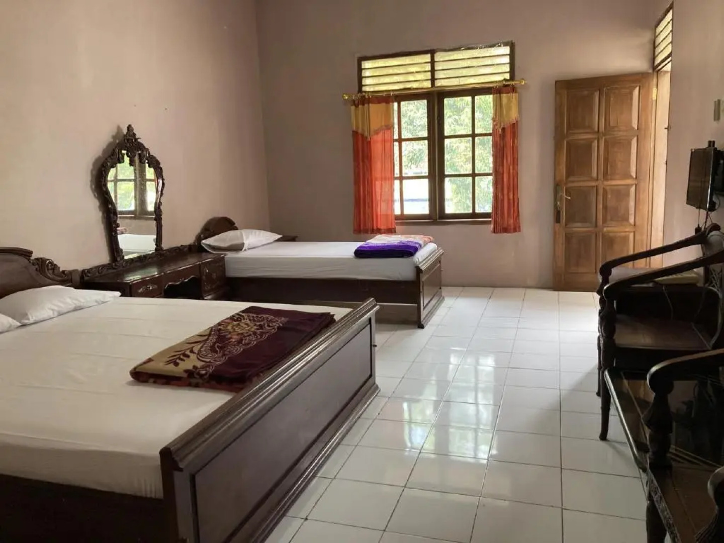 Hotel Garuda near Alun Alun Banjarnegara