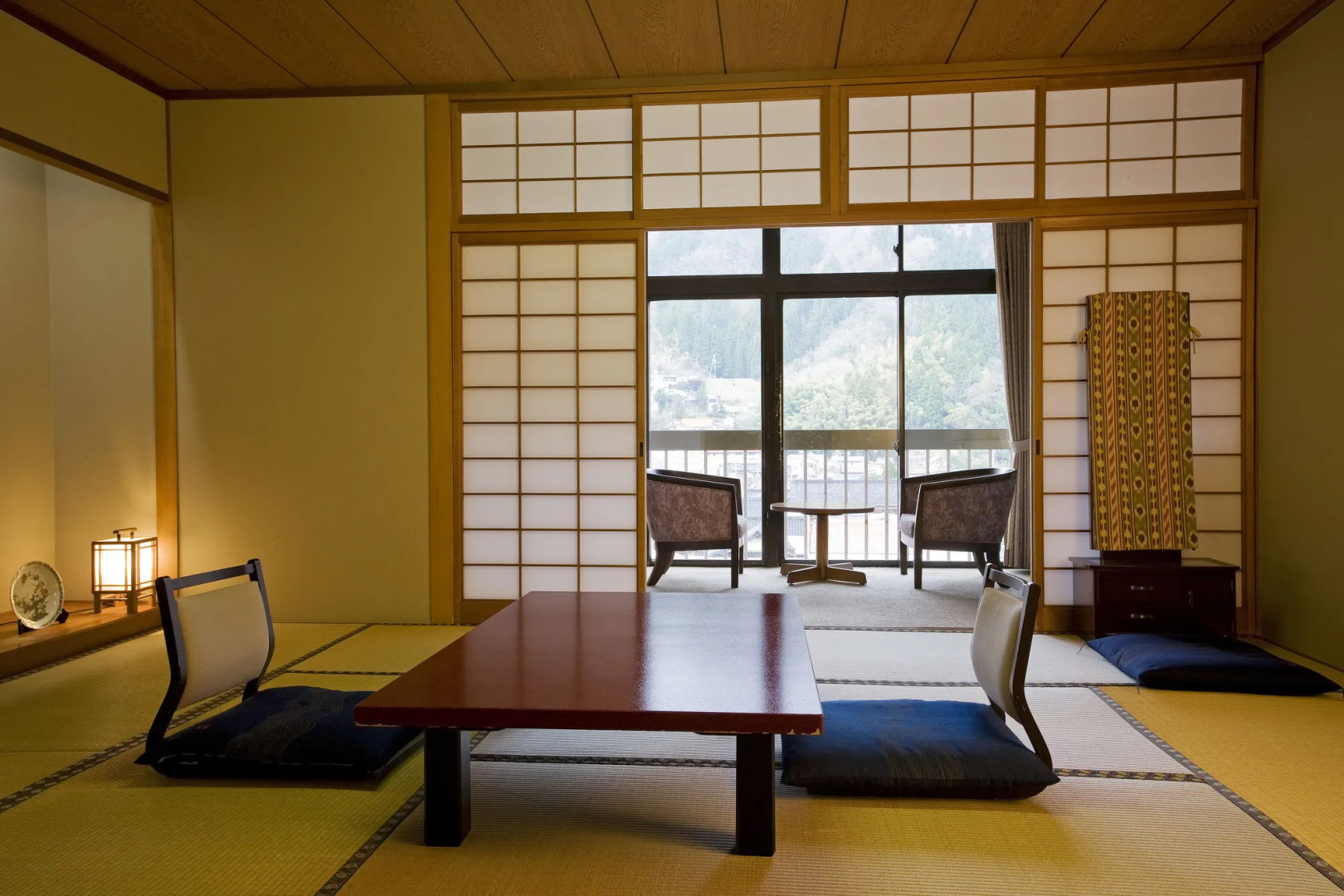 Izanro Iwasaki Ryokan