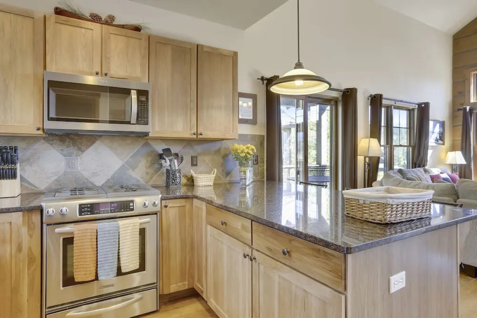 Rendezvous Luxury Cabin #130 by Winter Park Escapes