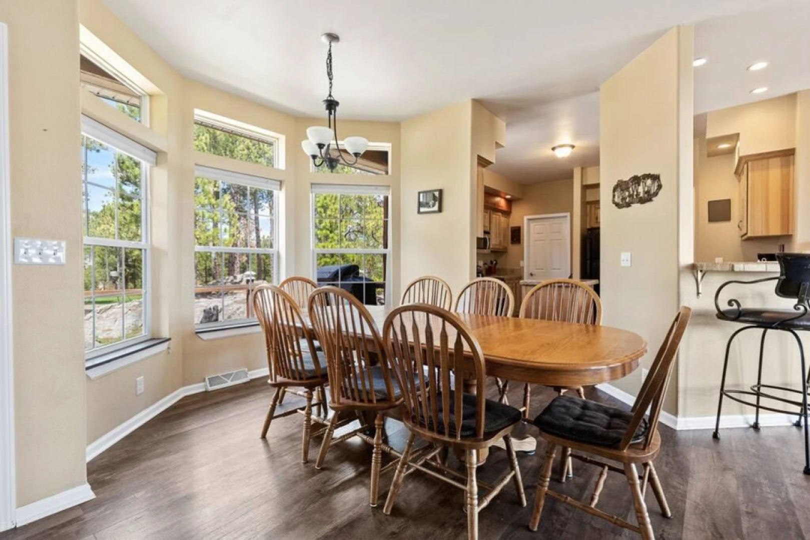 5BR Teton Cabin With Deck and Breathtaking Views