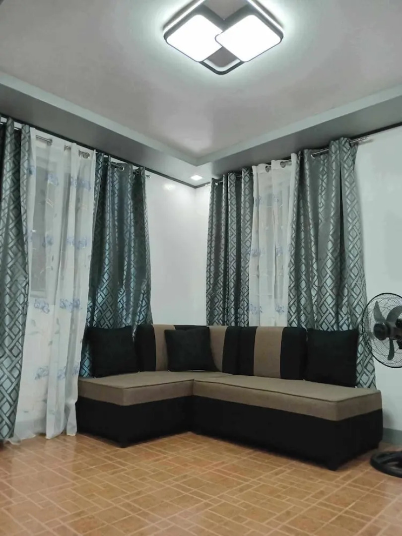 3g's & C Calapan Transient House