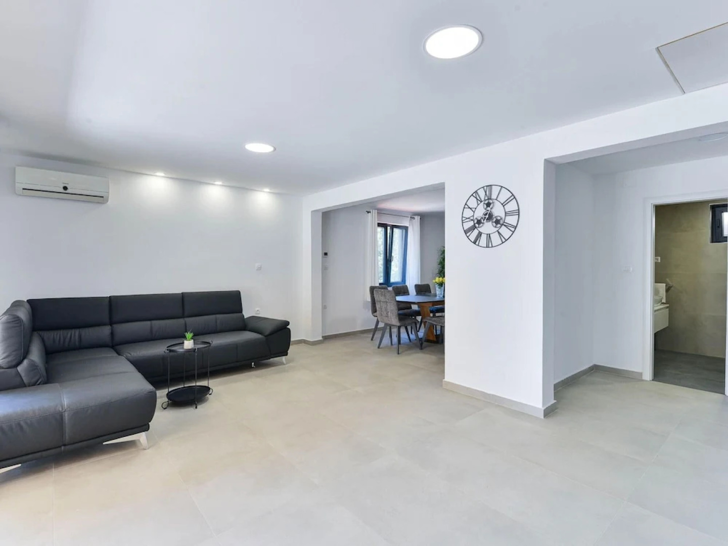 Holiday Home With Private Pool and spa