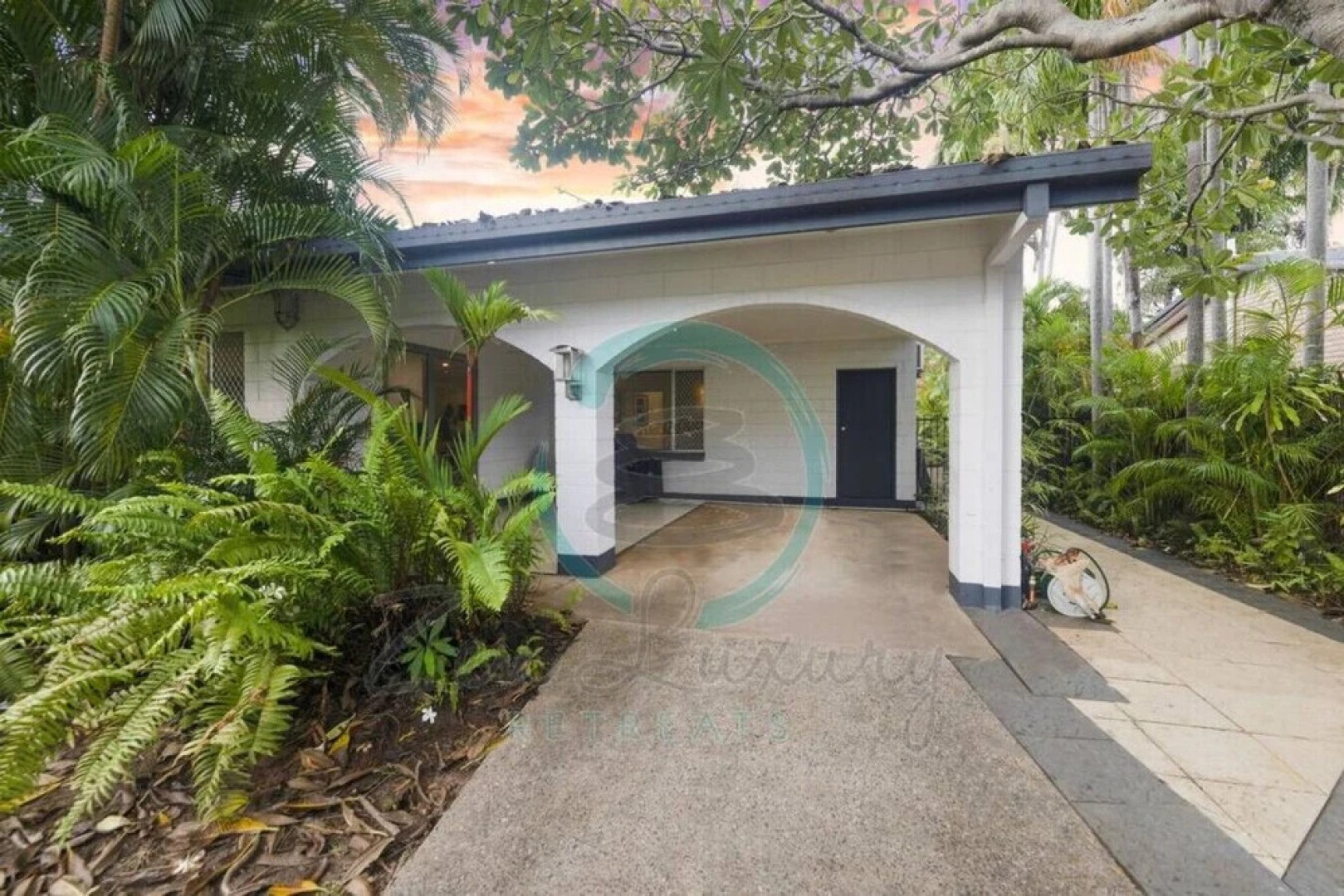 ZEN TREETOPS - 2BR Apartment with Pool