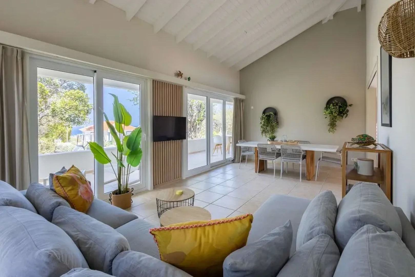 Ser na Private Retreat