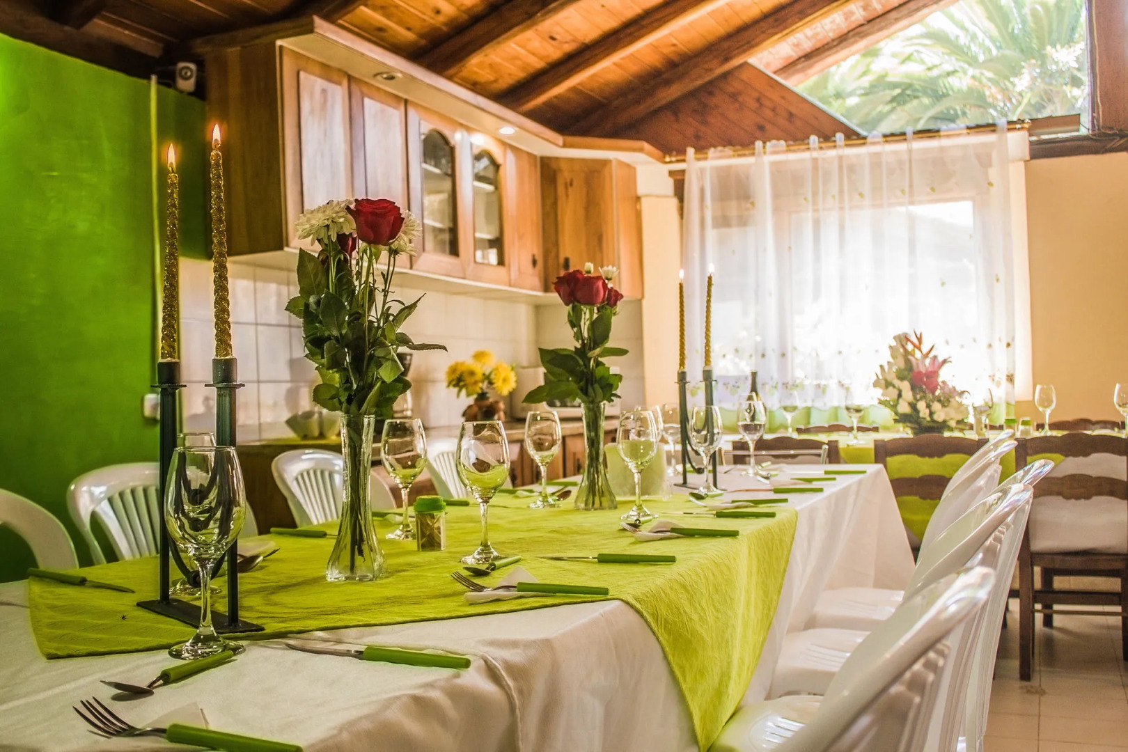 Hosteria Airport Garden