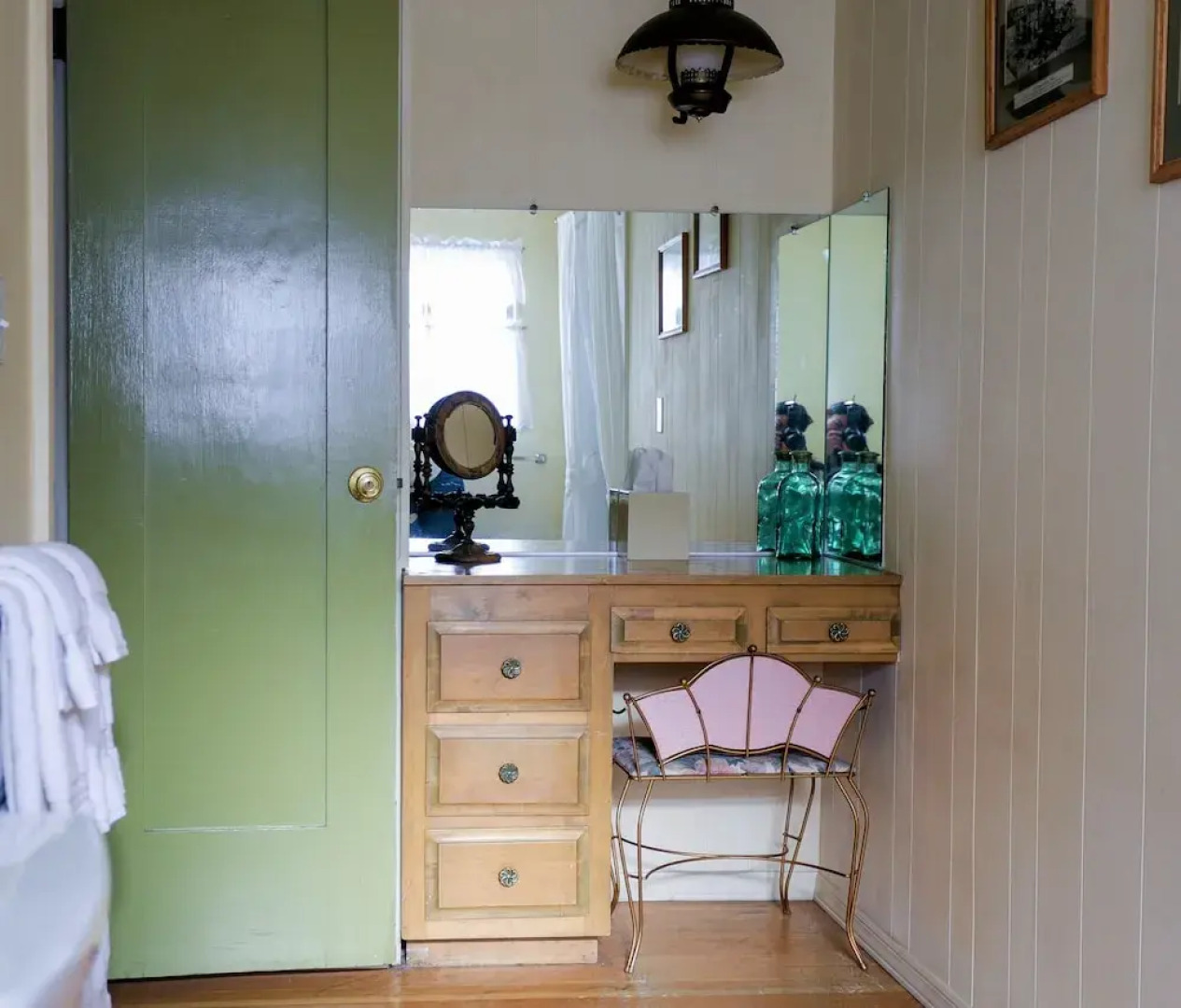 Gold Mountain Manor Bed and Breakfast