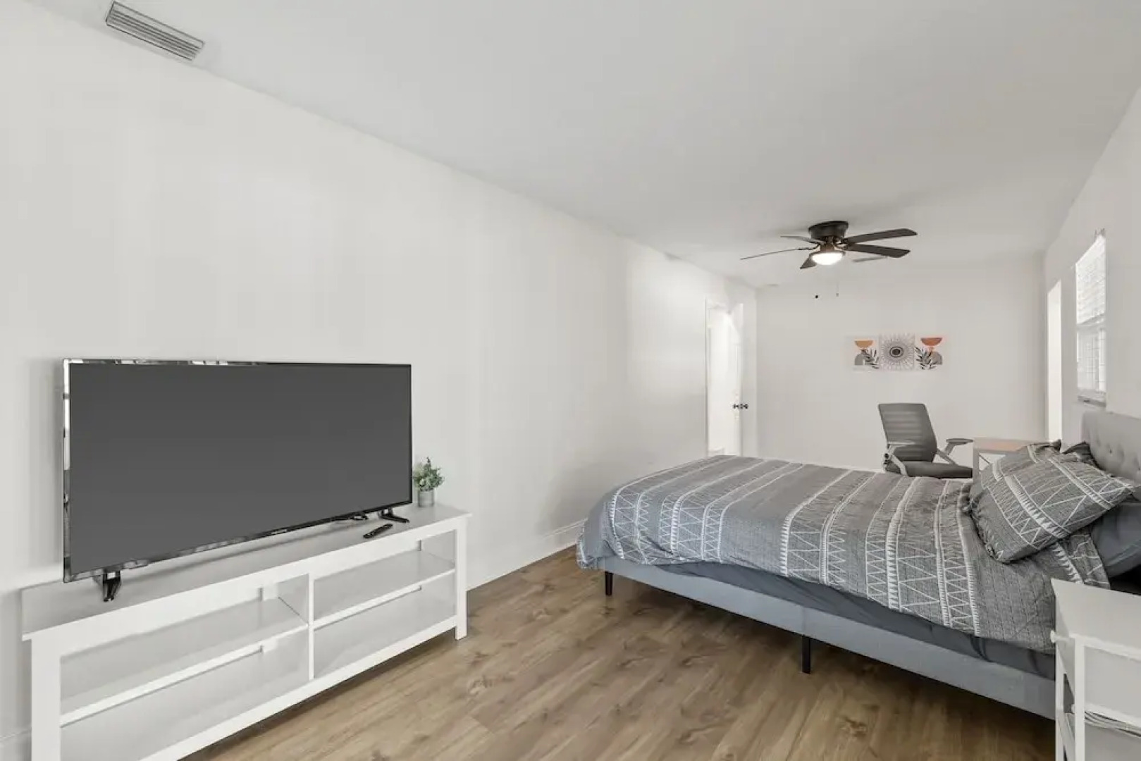 Sunny Palmetto Oasis: 4br Home With Private Pool 4 Bedroom Home by RedAwning