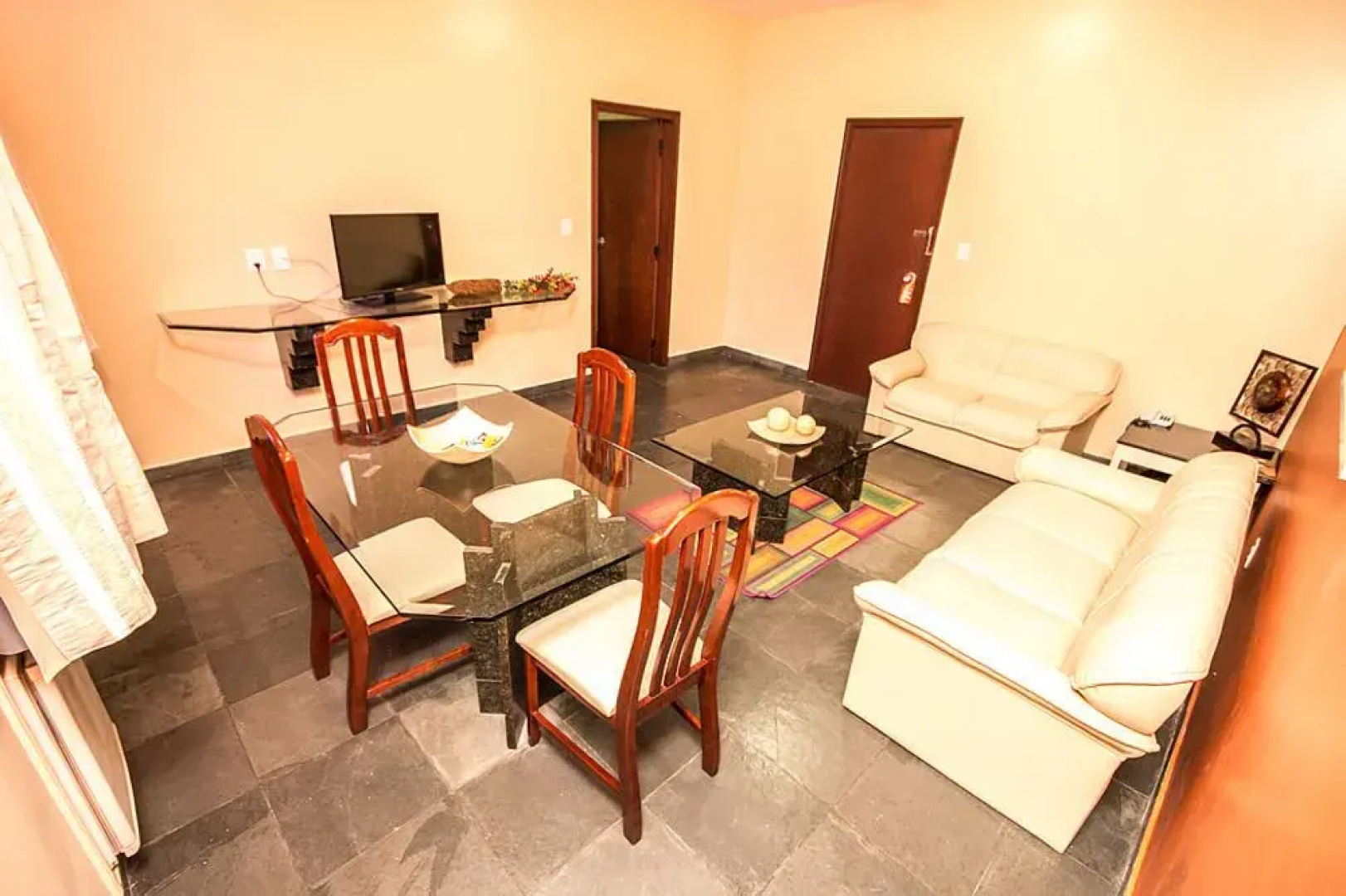 Aipana Plaza Hotel