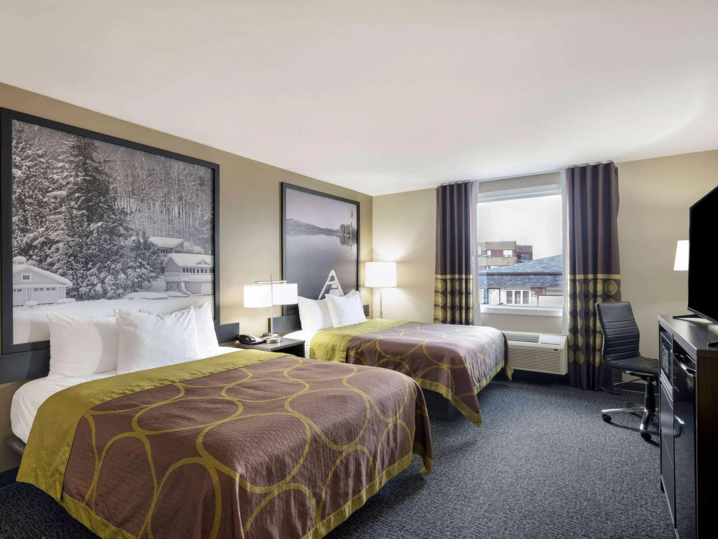 Super 8 by Wyndham Moosonee