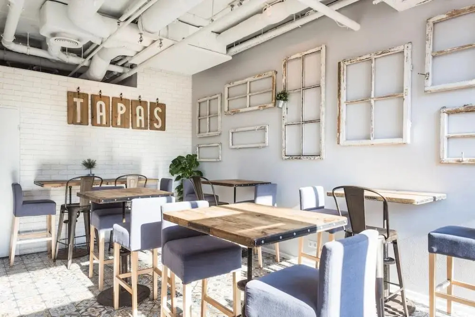 Platinum Towers by Premium Apartments