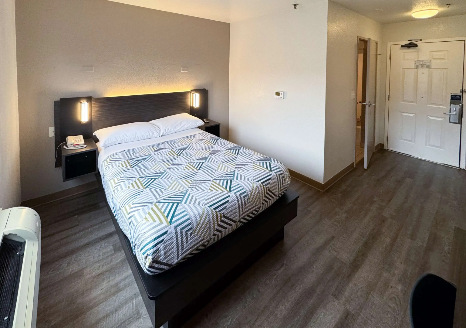 Motel 6 Glenview, IL - Chicago North