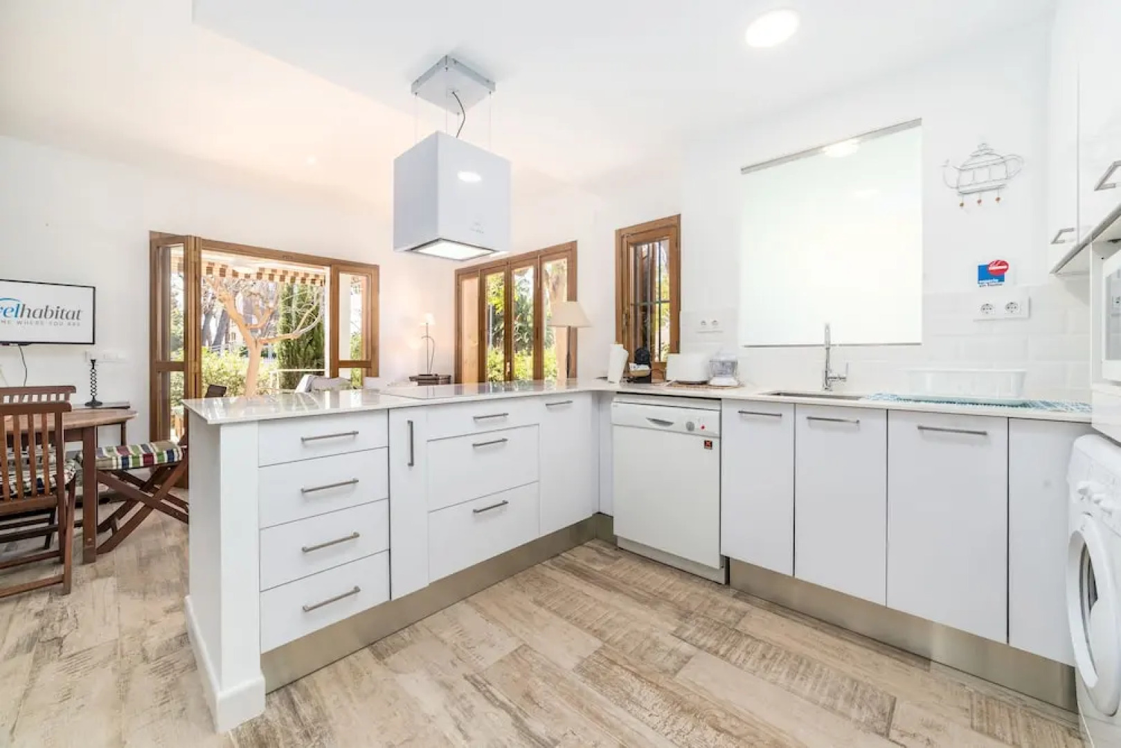 Travel Habitat B Benicassim