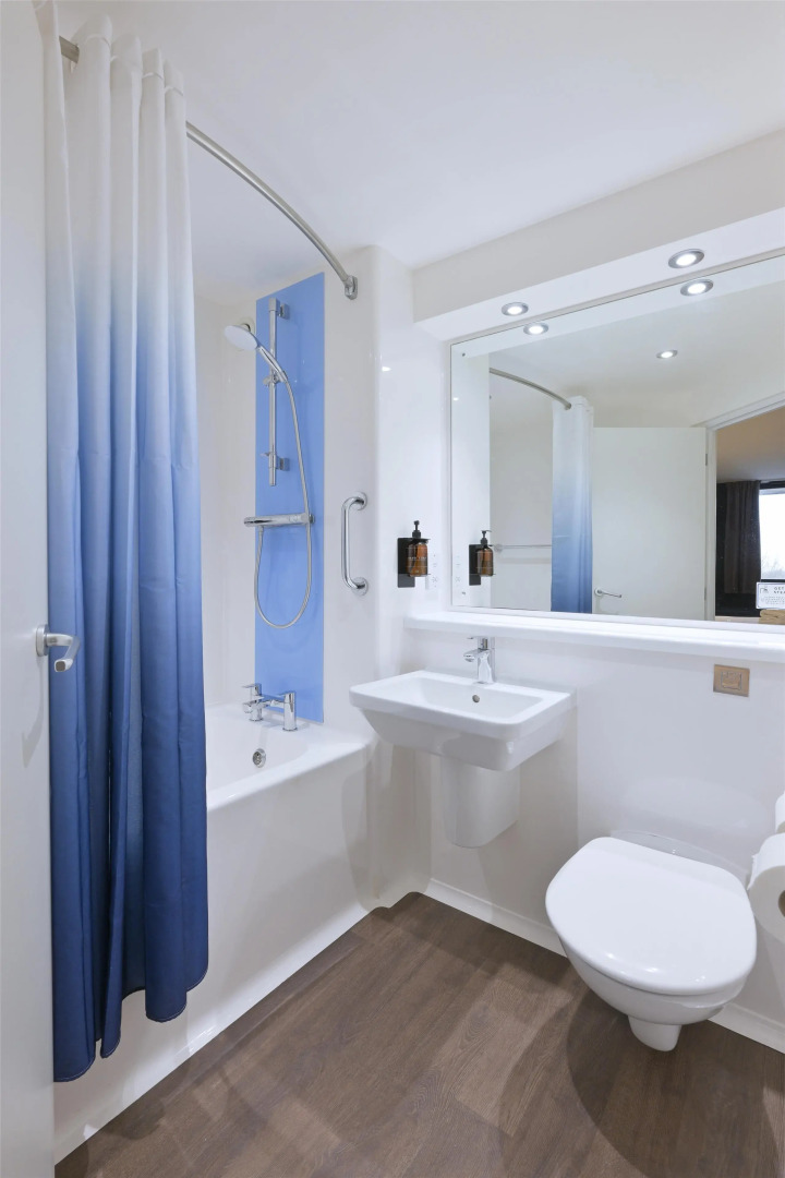 Travelodge Manchester Sale