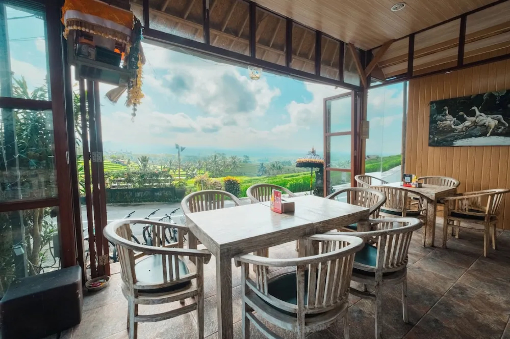 Bhuana Agung Villa & Restaurant