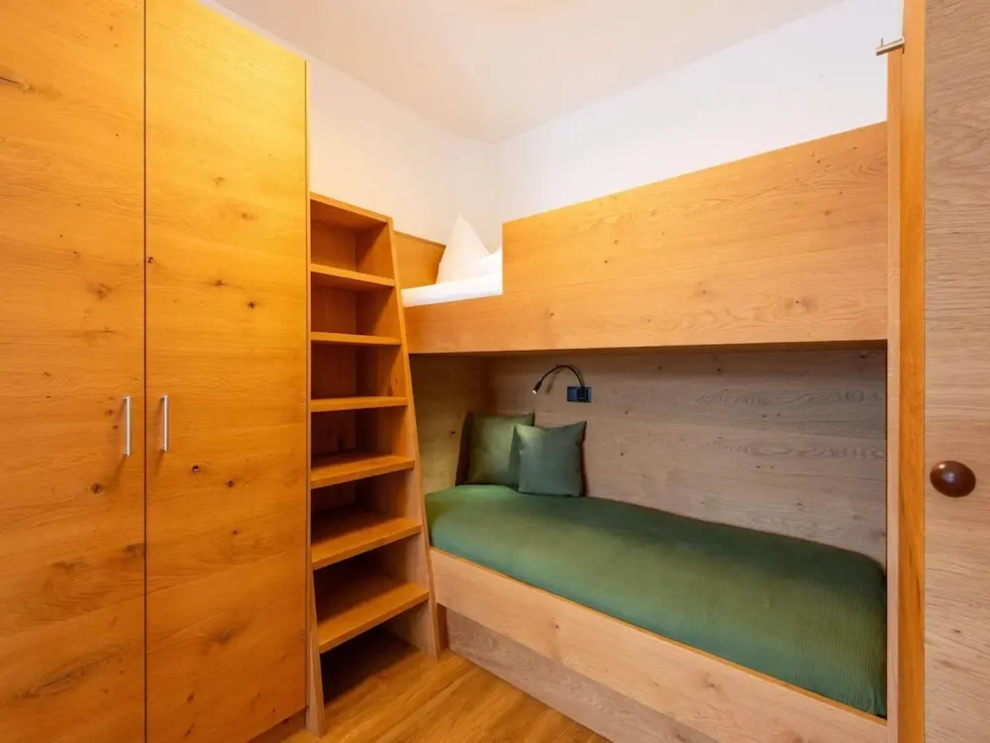 Inviting Flat in Hart With Fitness Room