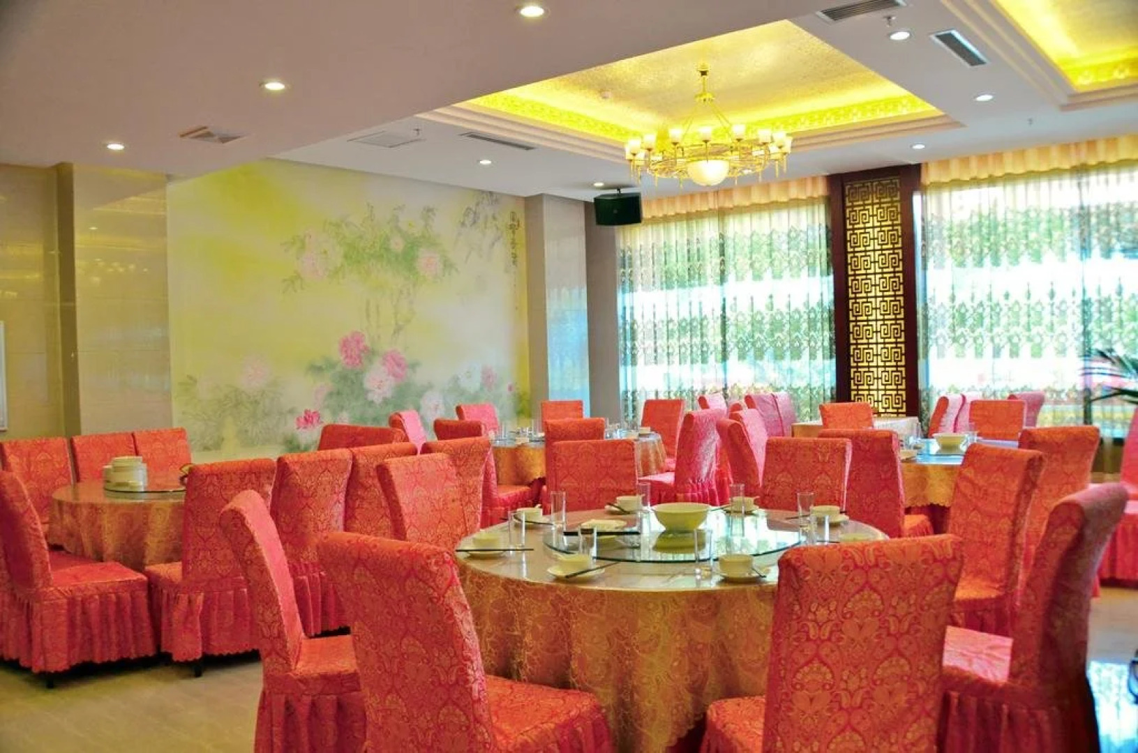 Dunhuang Han Tang Hotel