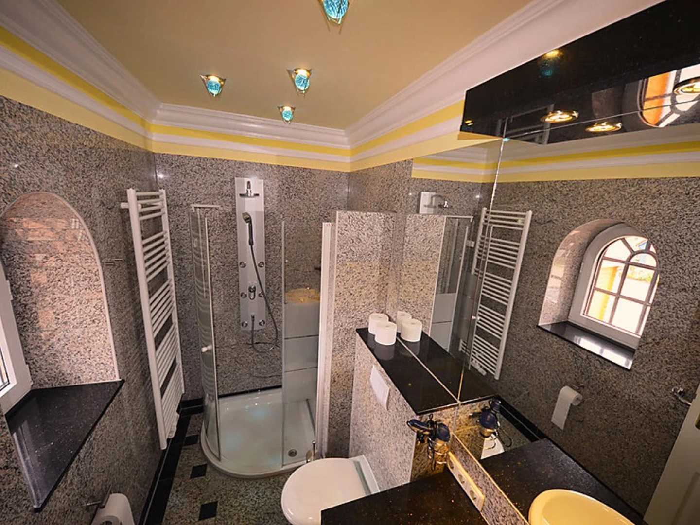 House Bel Monte Groß Zicker