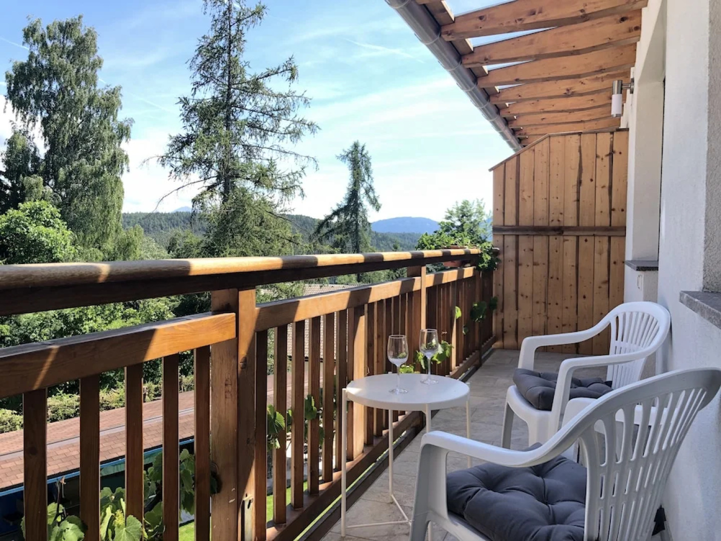 Vidora Apartments - Elegant Deco Loft With Balcony in Soprabolzano w Ritten Card