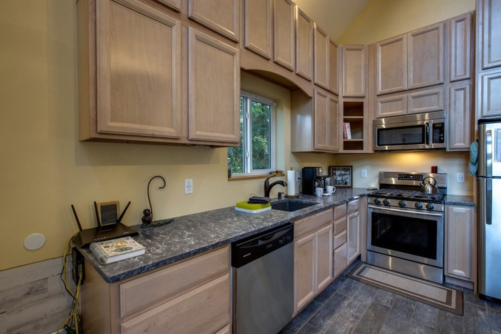 Mt Baker Lodging Cabin 2- Sleeps 8