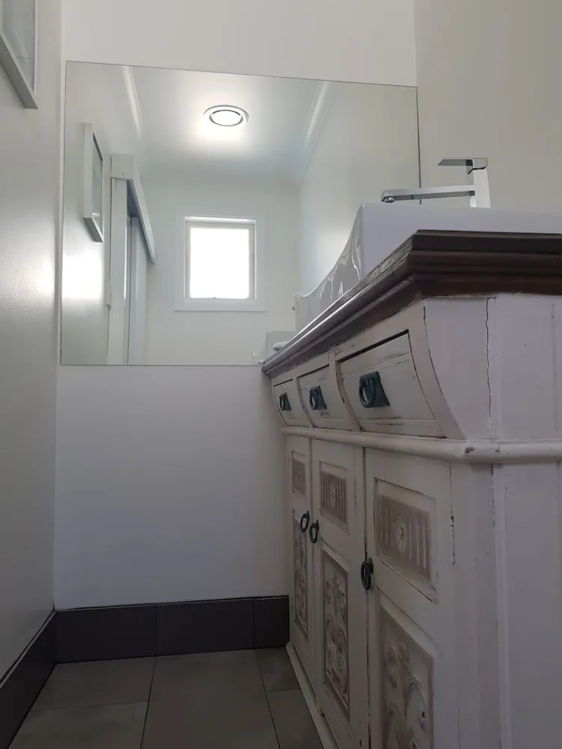 Town House Motor Inn