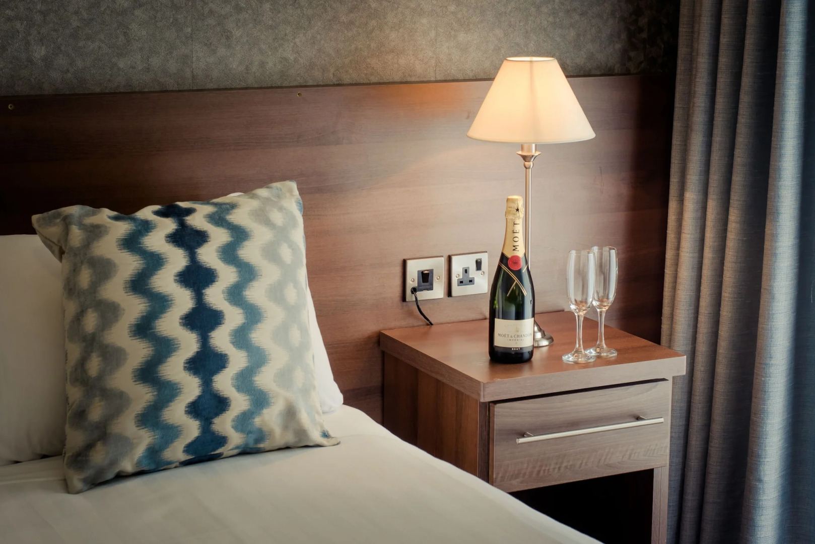 Woodford Dolmen Hotel