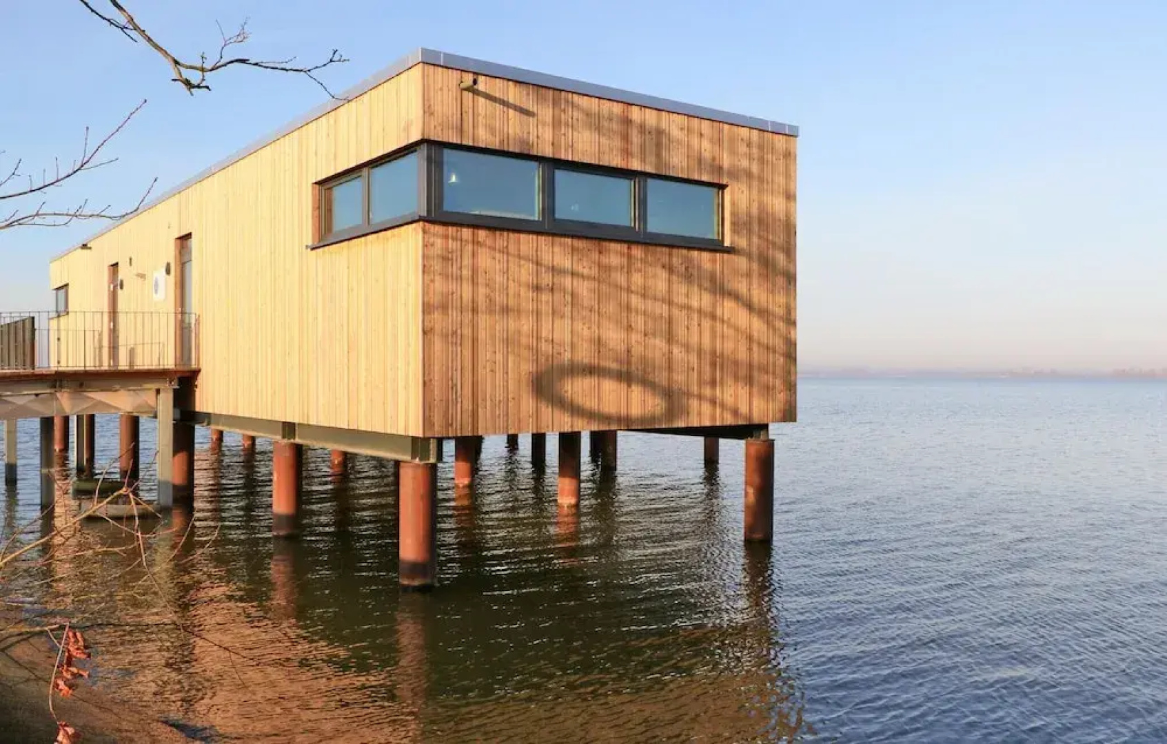 Beautiful home in Lembruch/Dümmer See w/ Indoor swimming pool, Sauna and 5 Bedrooms
