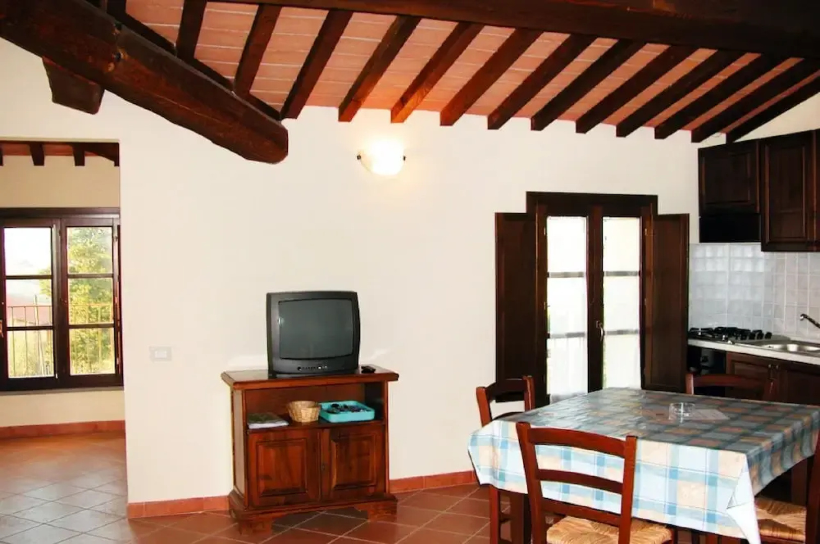 Giuly Rosselmini Residence
