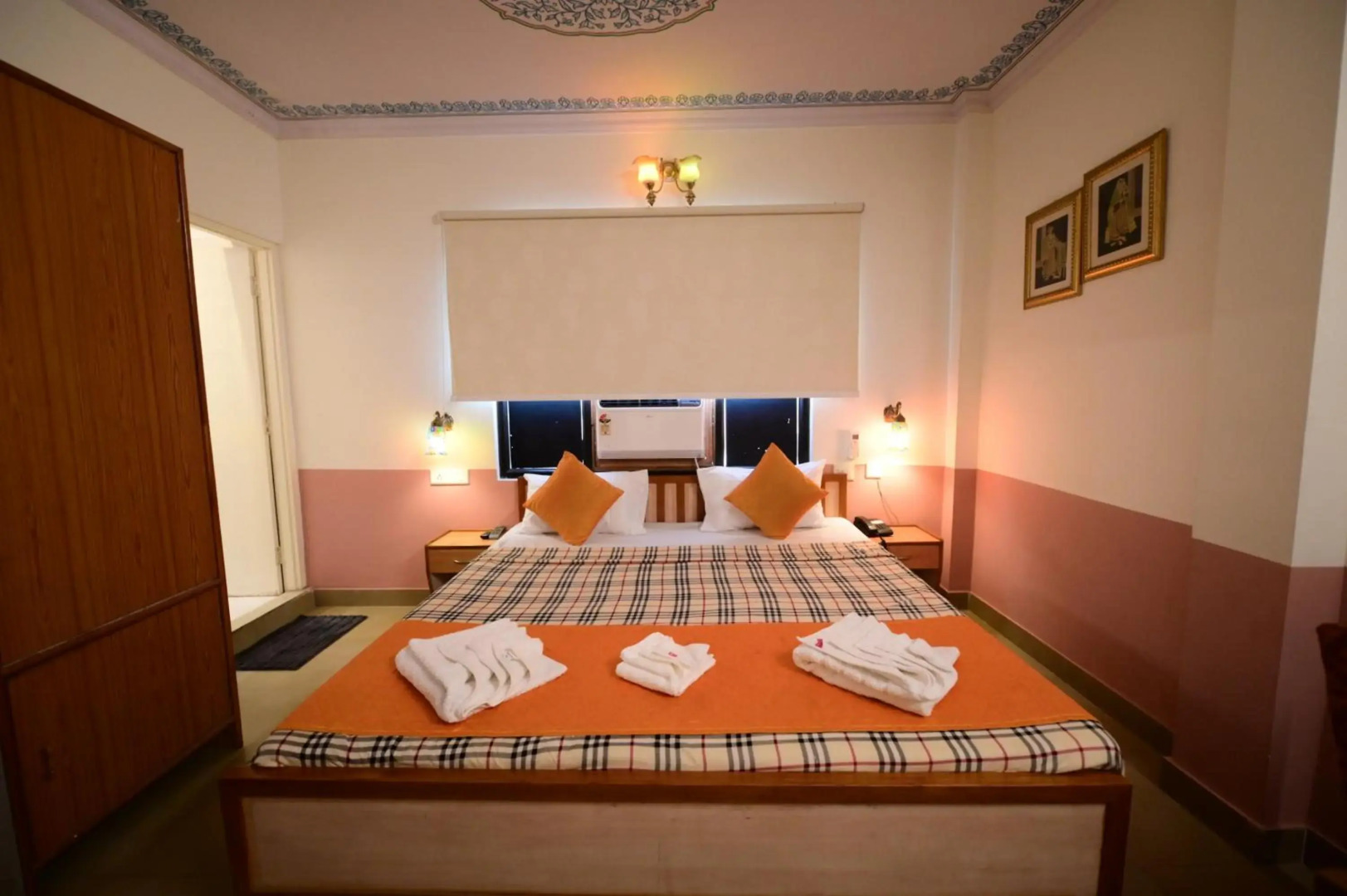 Chitra Katha - A Story Per Stay