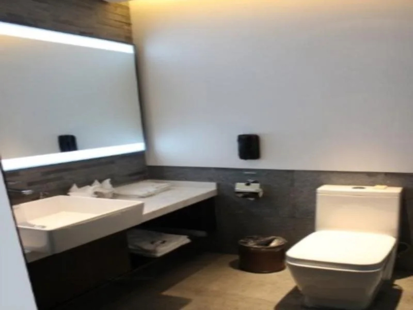 Maritime Hotel (Zhengzhou Century Amusement Park Zhongyuan Tower)