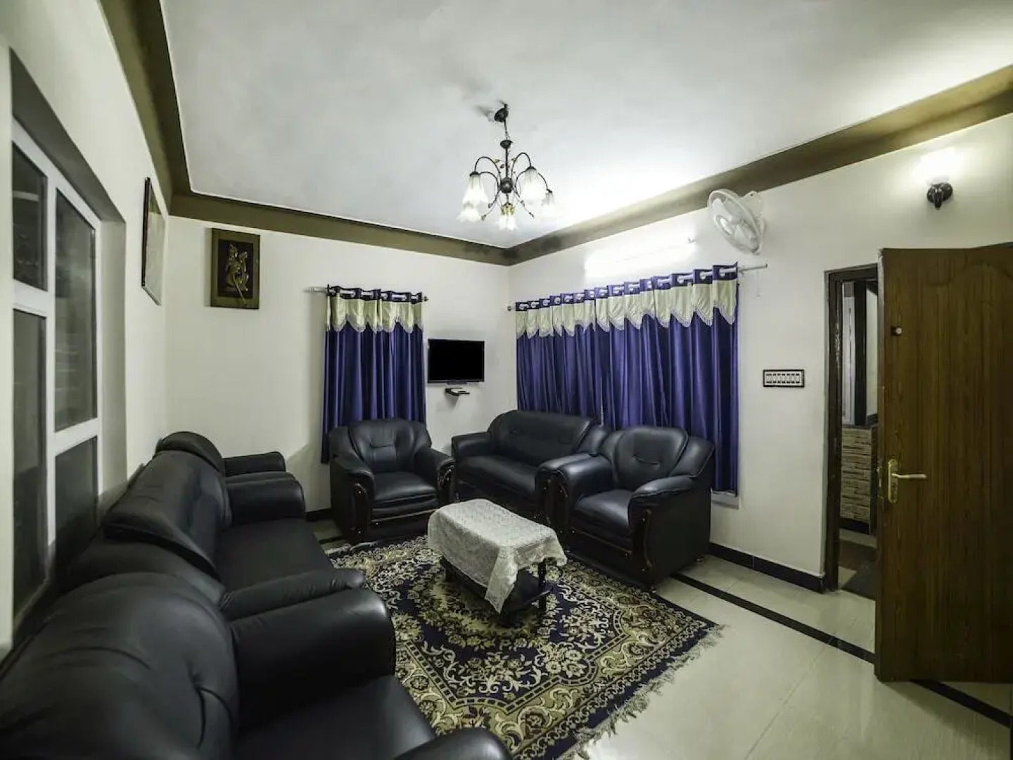 OYO 28641 Vijaya Deepa Guest House