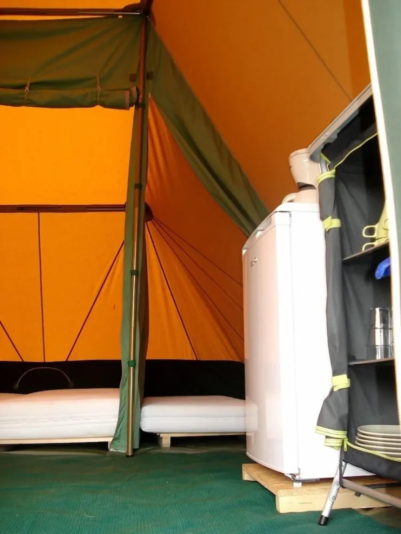 Camping La Croix Badeau Tentes équipées