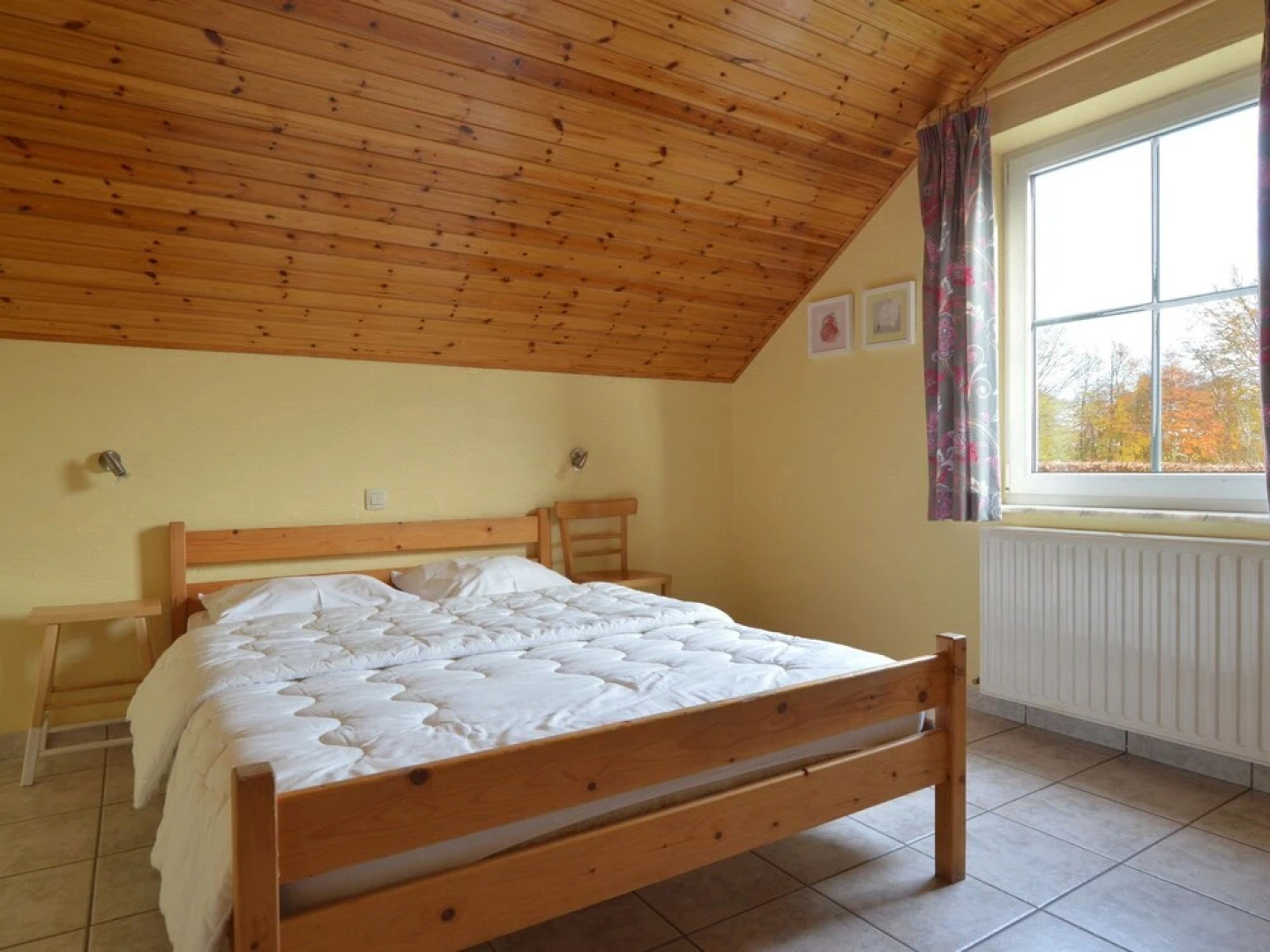 Modern Holiday Home in Robertville with Garden