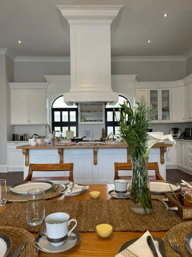 Lagoon Suites Boutique Hotel