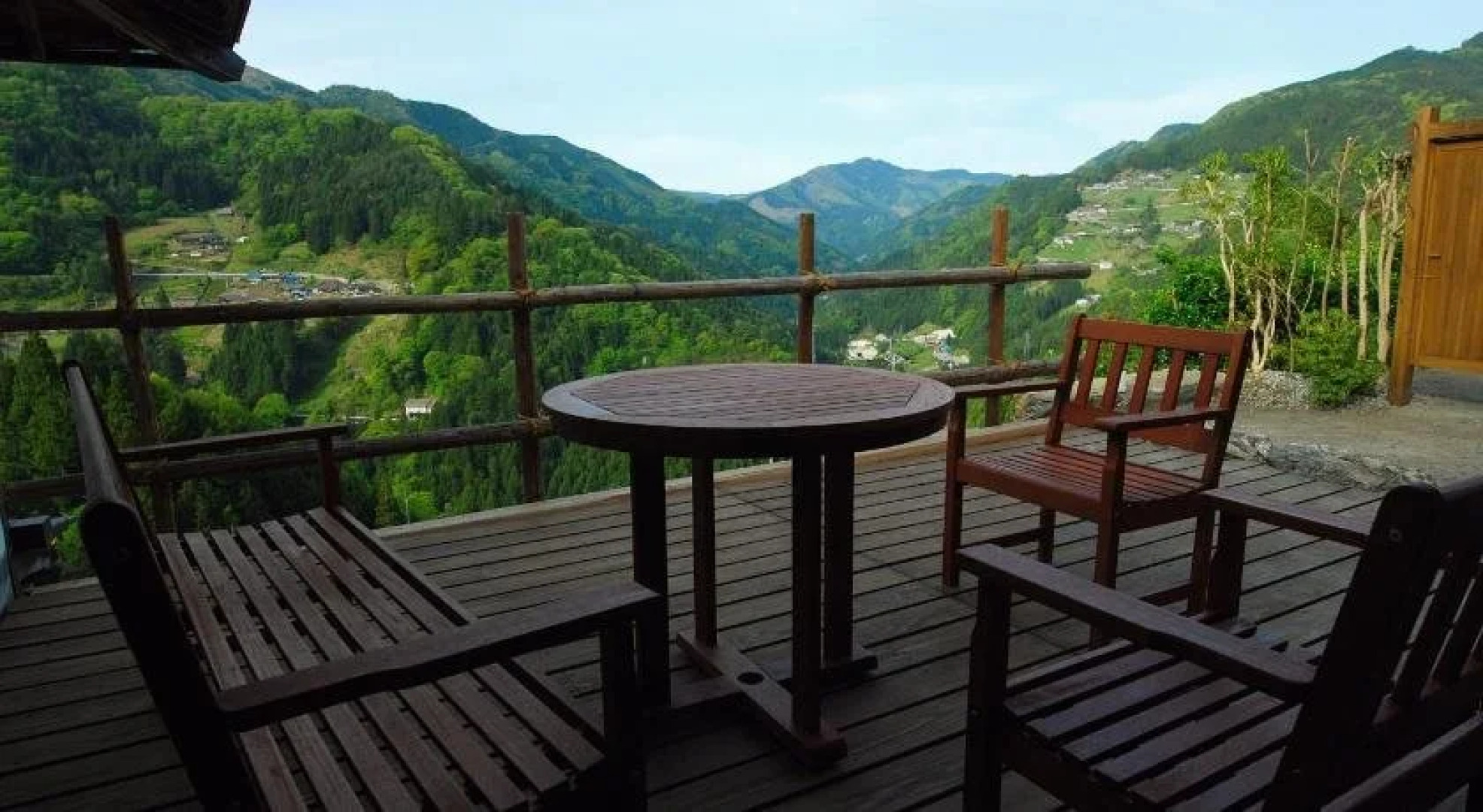 Tougenkyo-Iya-no-Yamazato