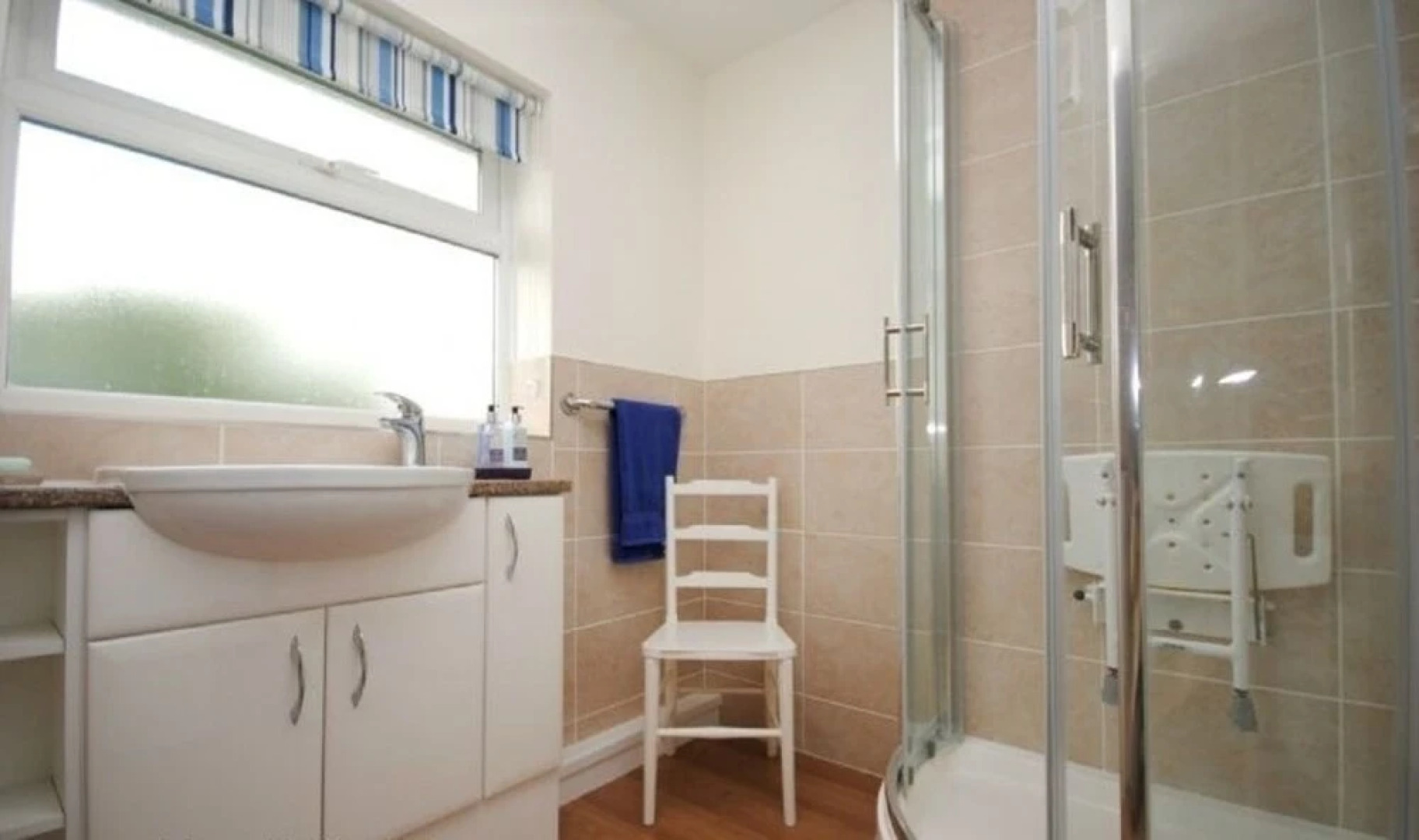 Beacon Square, Emsworth 414122