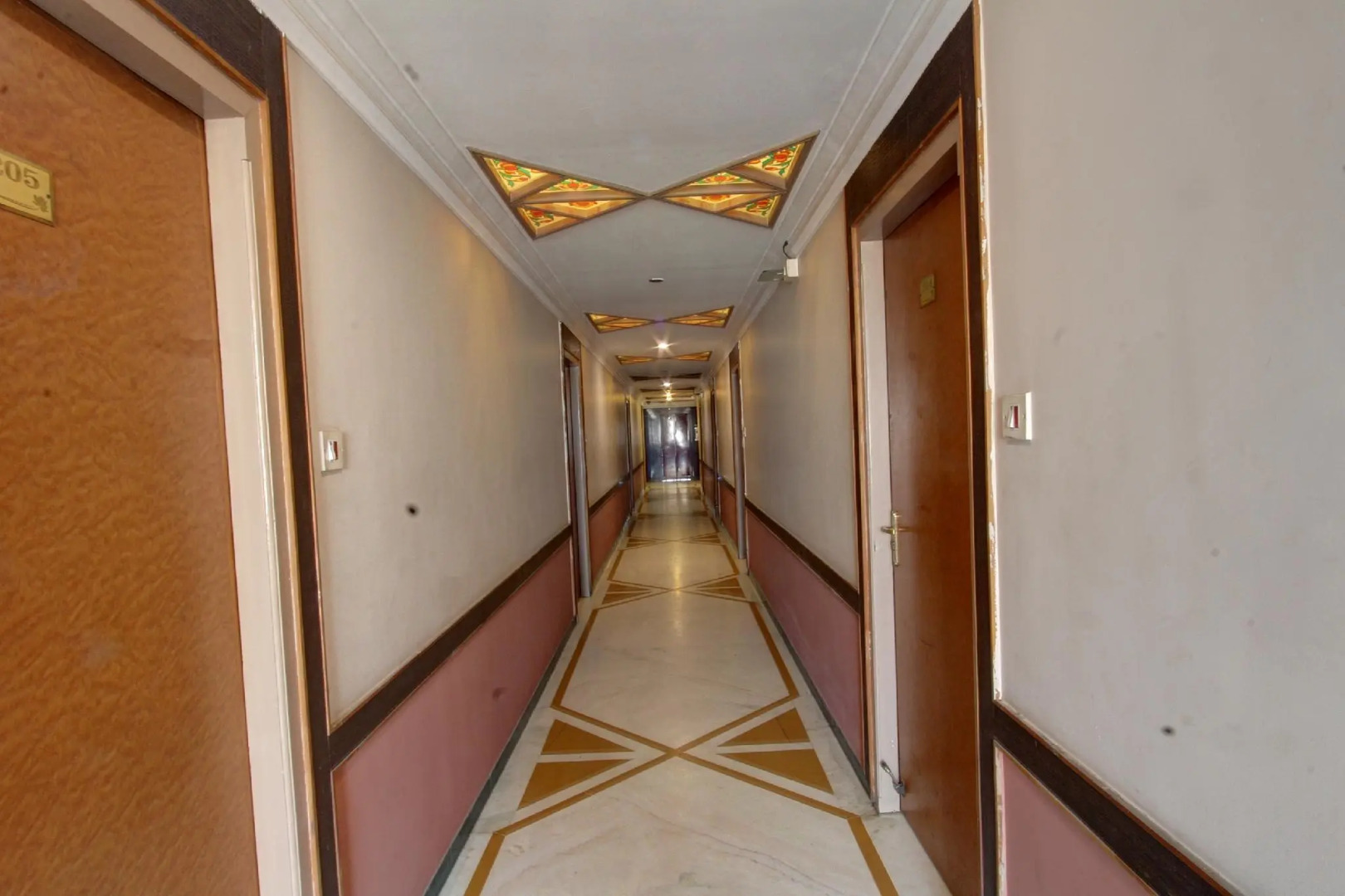 OYO 41104 Hotel Merilin