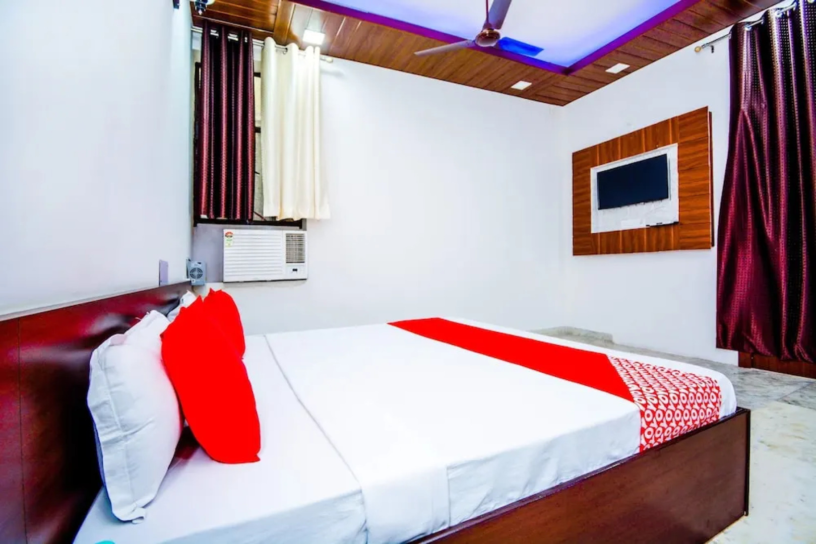 Hotel Mubarak by OYO Rooms