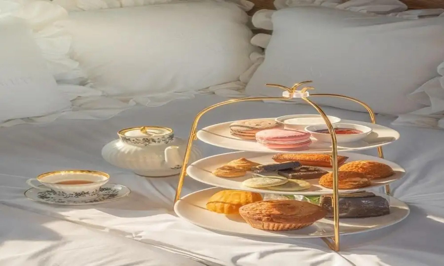 Hotel February Dong Seong Ro