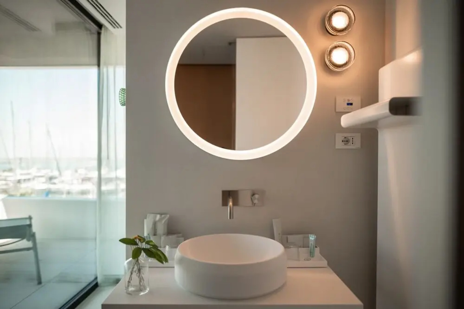 Laguna Faro Suites - Adults Only & Free Beach