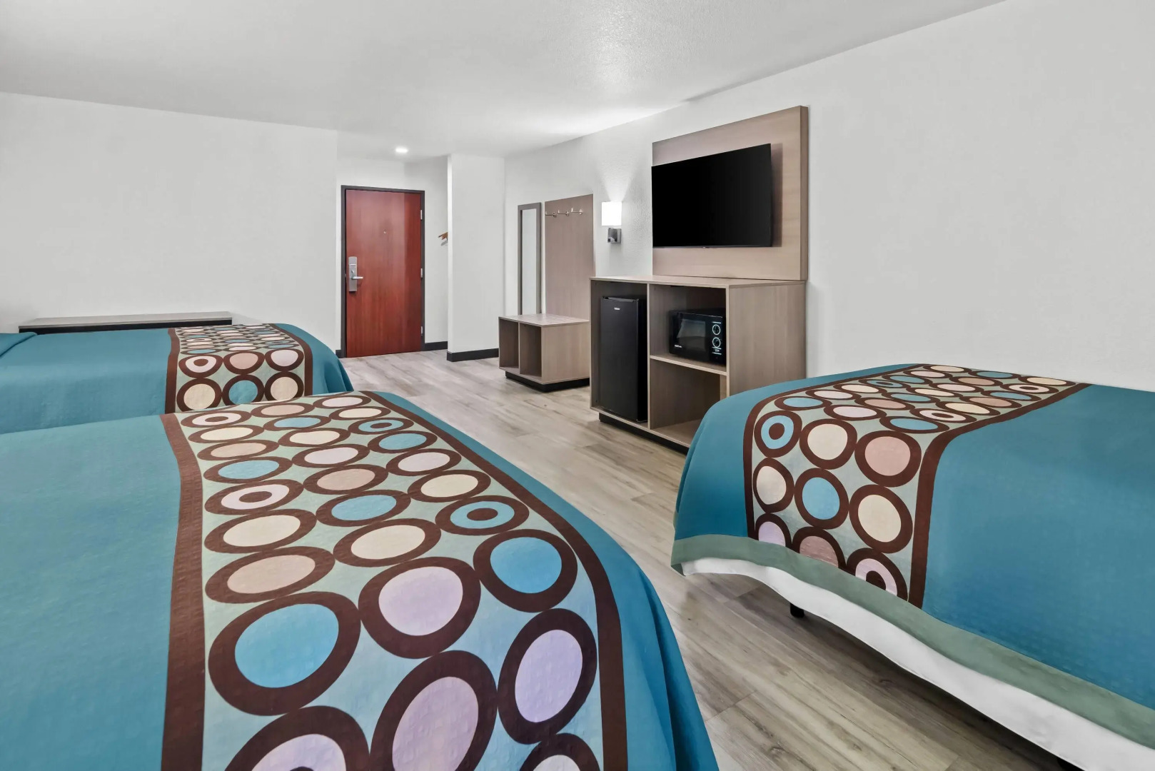Super 8 by Wyndham Weatherford