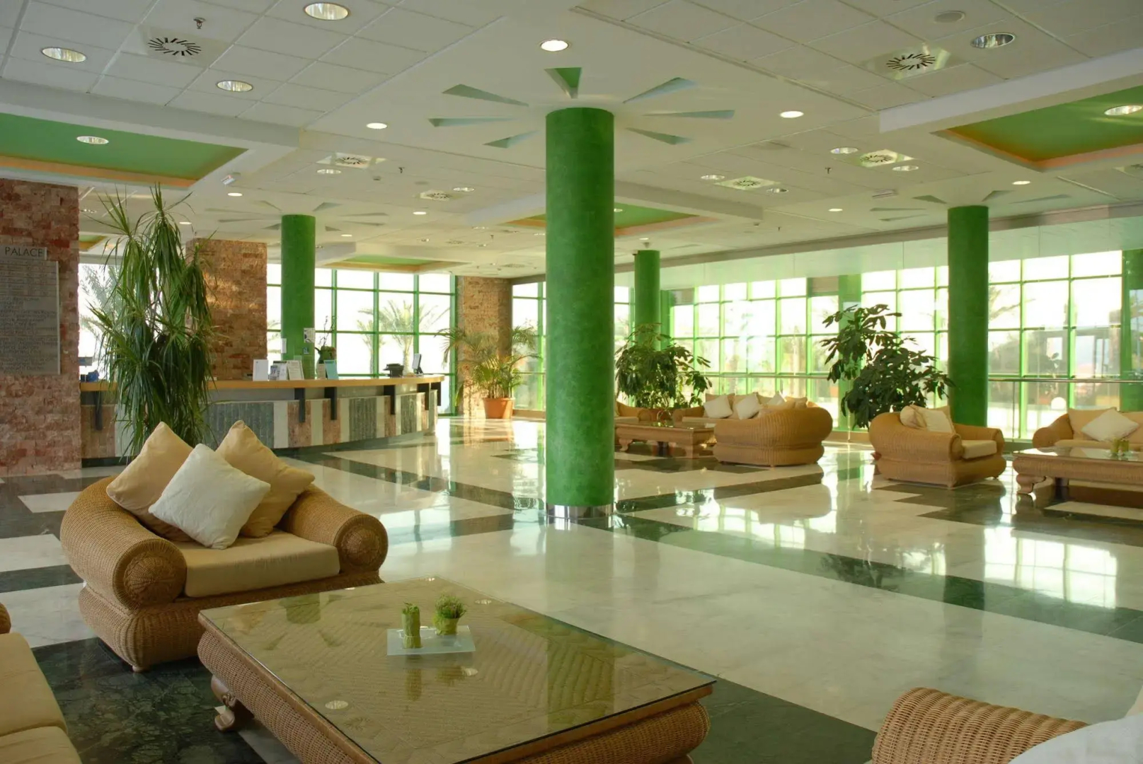 Holiday World RIWO - Teens Hotel