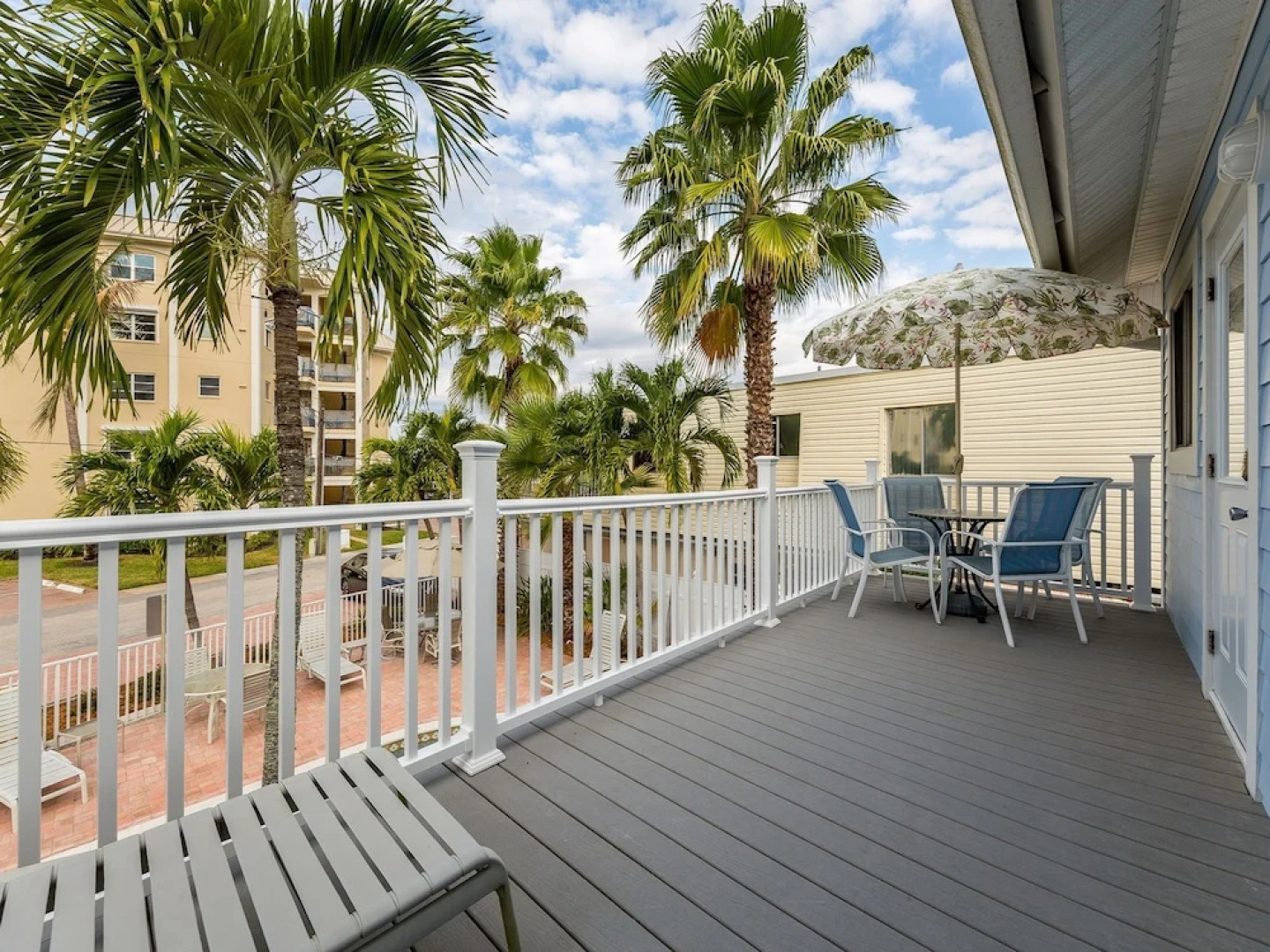 Sea Horse Upper Level