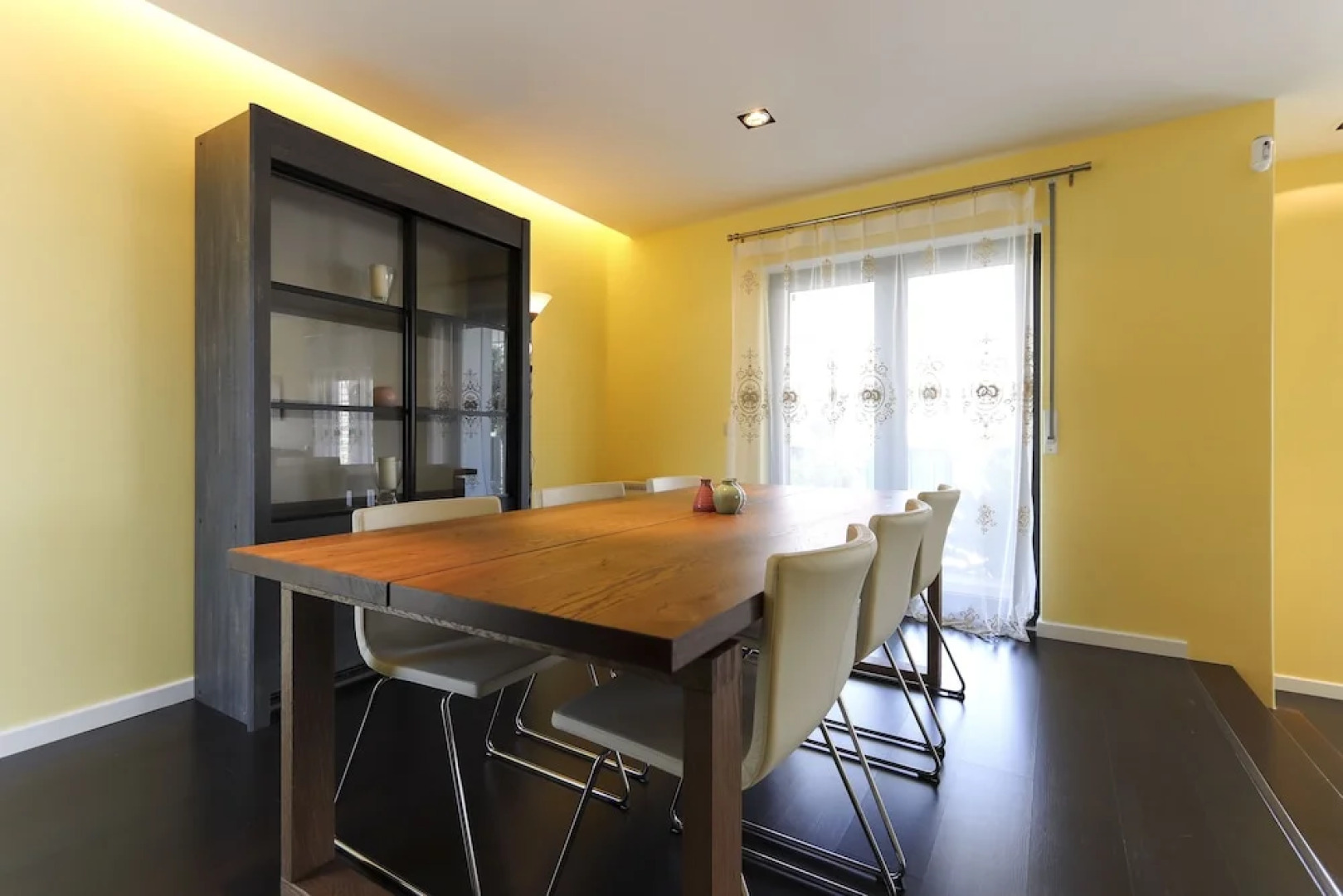 Parede Villa With Pool by Homing