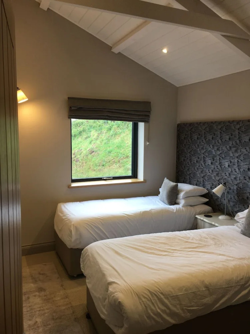5 Luxury Lodge With Beautiful Views of the Taf Estuary