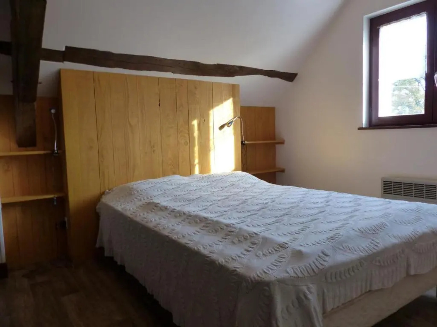 Gîte Dompierre-sur-Besbre, 4 pièces, 6 personnes - FR-1-489-51