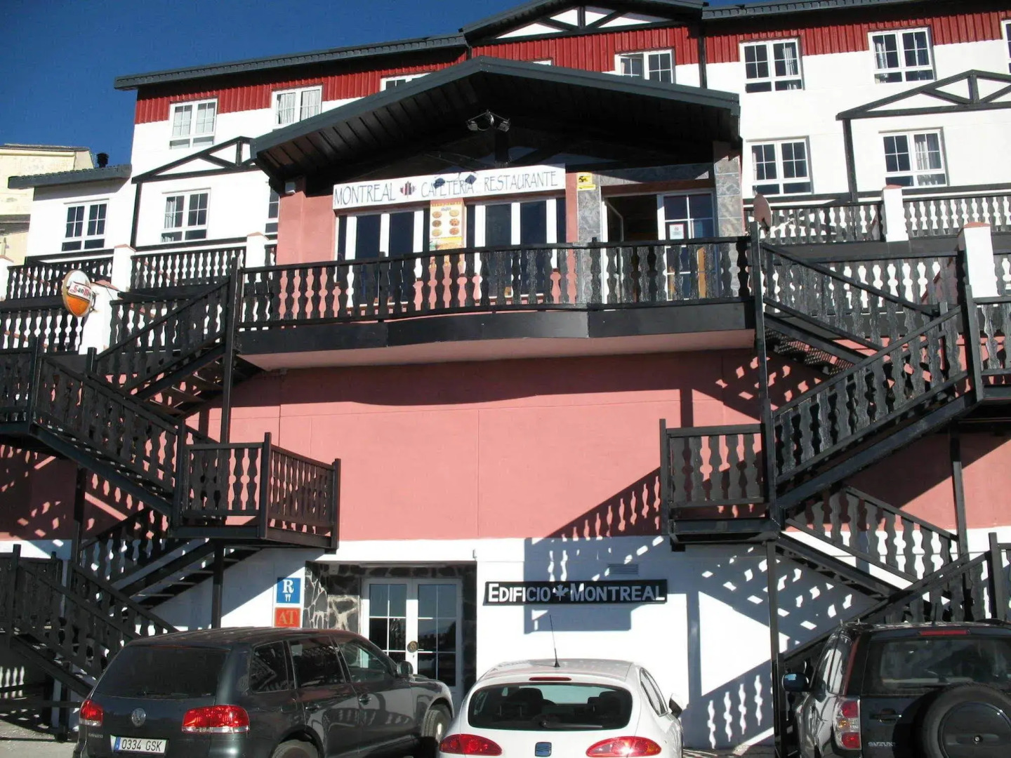 Apartamentos Montreal