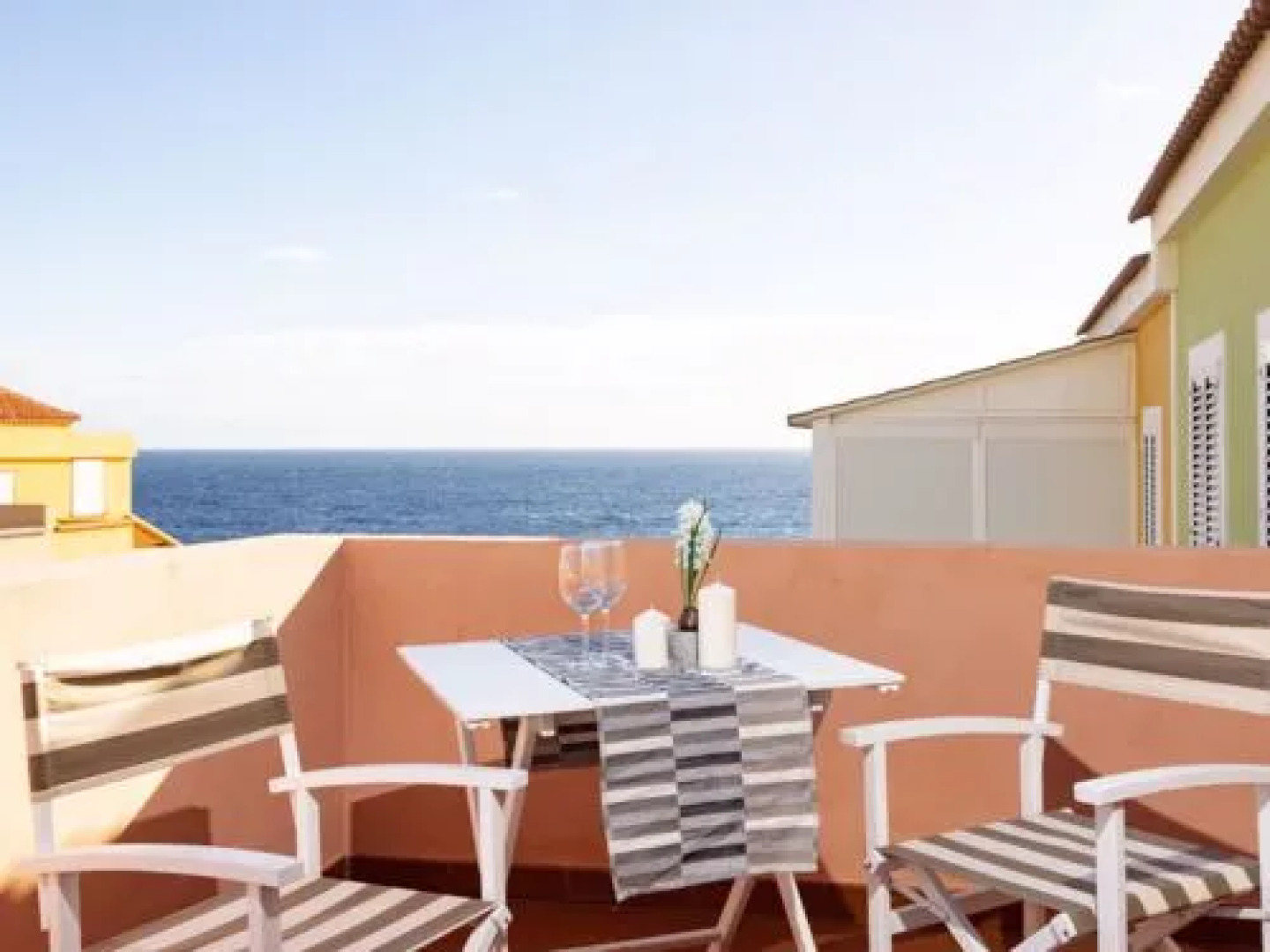 Sunny House El Roque